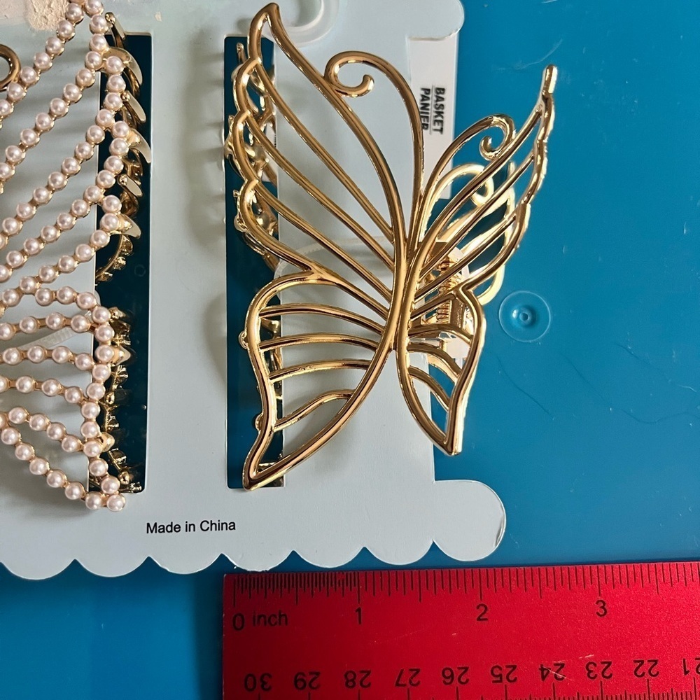 NEW Sunday State gold and faux pearl butterfly hair clips claws Large 2 pack - Picture 9 of 9